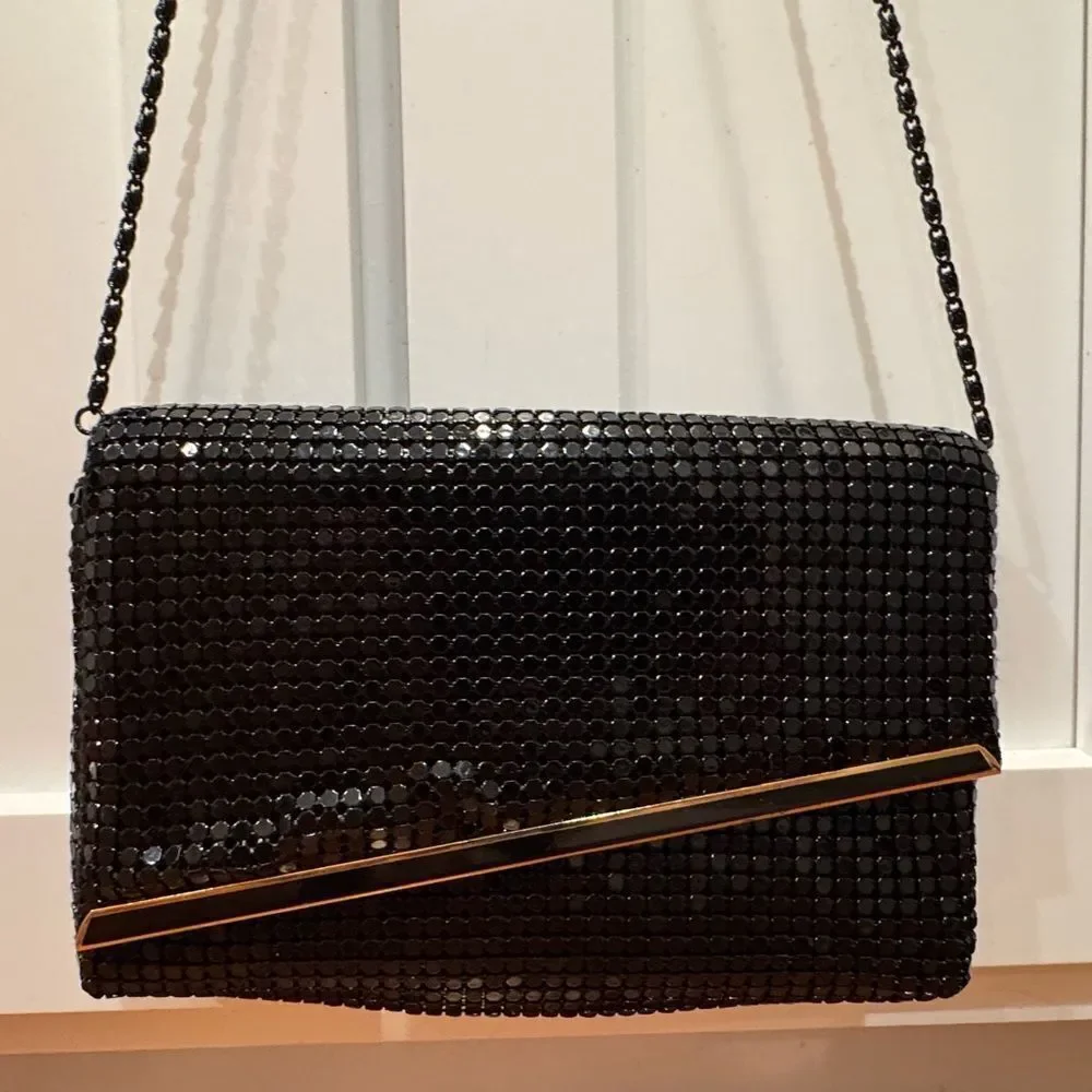 Vintage Metal Mesh Chain Crossbody Bag / Clutch - Black & Gold Retro Purse